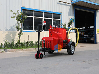 馬路瀝青灌縫機廠家有話說，選對設備不迷茫！