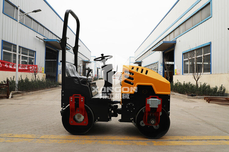 預(yù)防銹蝕，從養(yǎng)護(hù)座駕式壓路機(jī)車漆做起