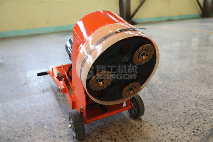 選購地坪研磨機(jī)，除了質(zhì)量外，這一點(diǎn)也很重要