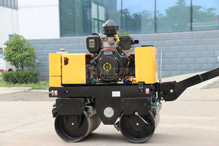 多雨時節(jié)，手扶壓路機漆面的維護保養(yǎng)可得做到位