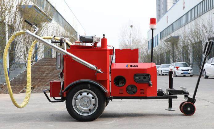 瀝青灌縫機(jī)磨合期，操作對(duì)了嗎