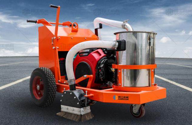 修補(bǔ)路面，馬路三件套少不了