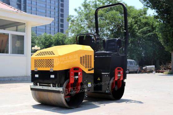 小壓路機兩種動力需求選擇，狹小的面積也可以